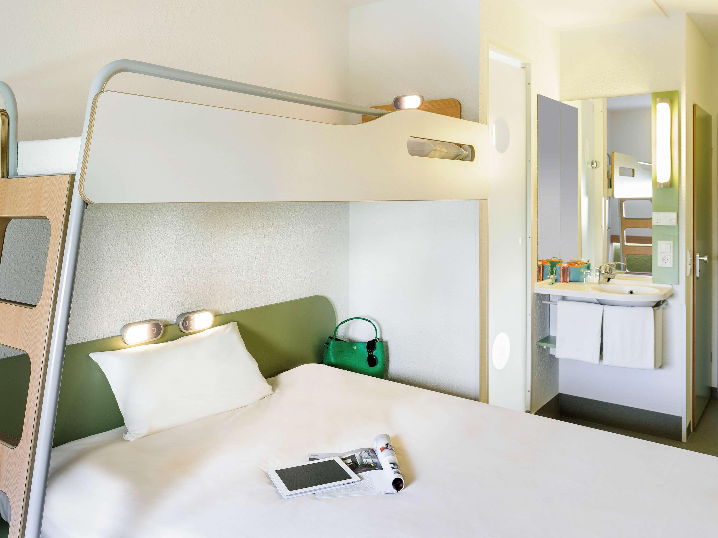 Ibis Budget Портсмът Екстериор снимка