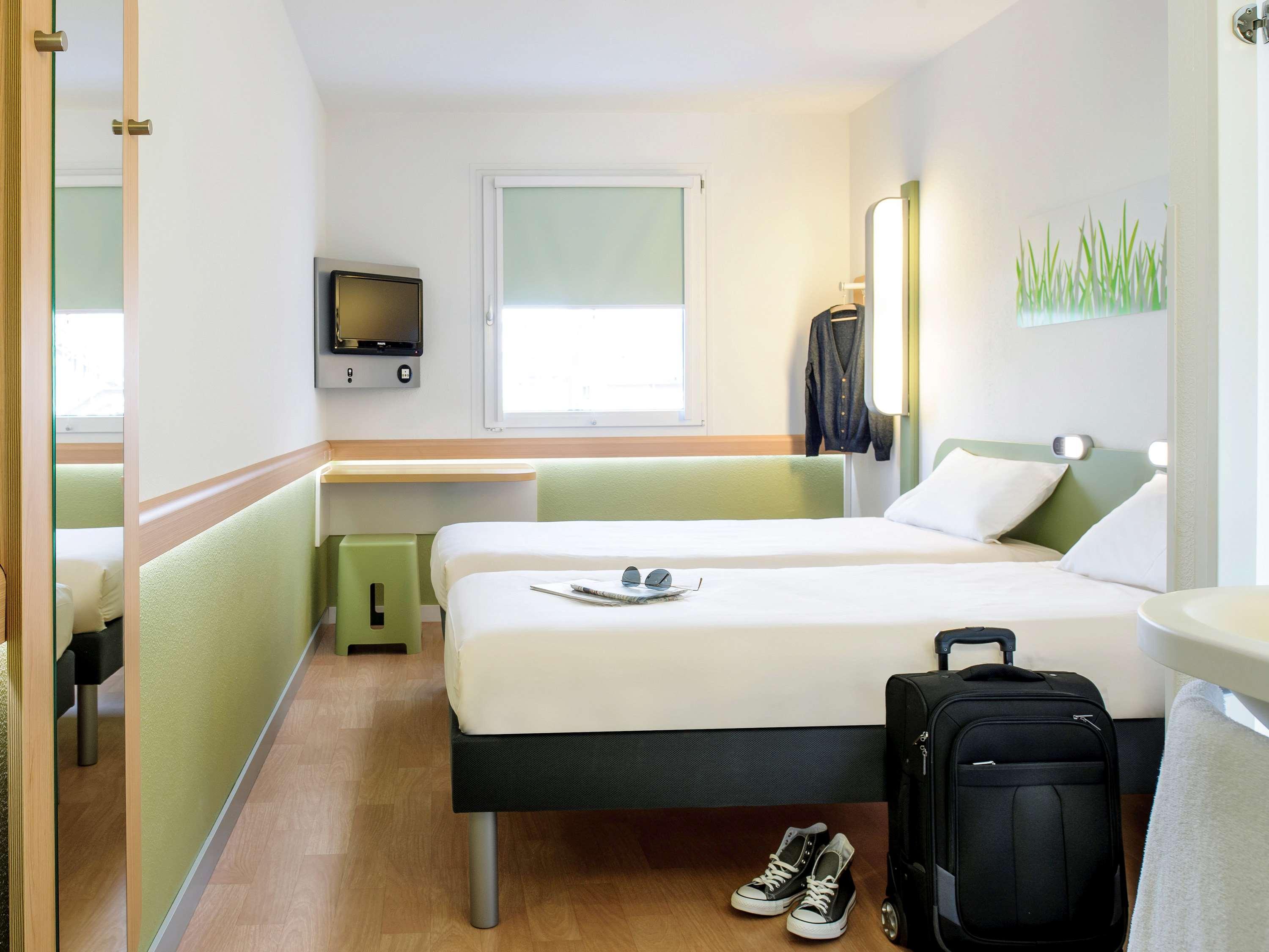 Ibis Budget Портсмът Екстериор снимка